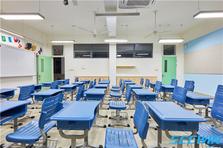 單人可調節中小學生課桌椅