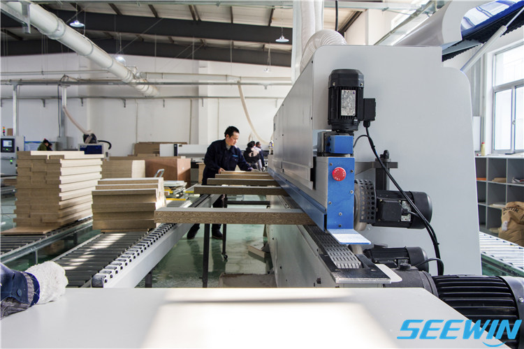 學(xué)校家具工廠(chǎng)