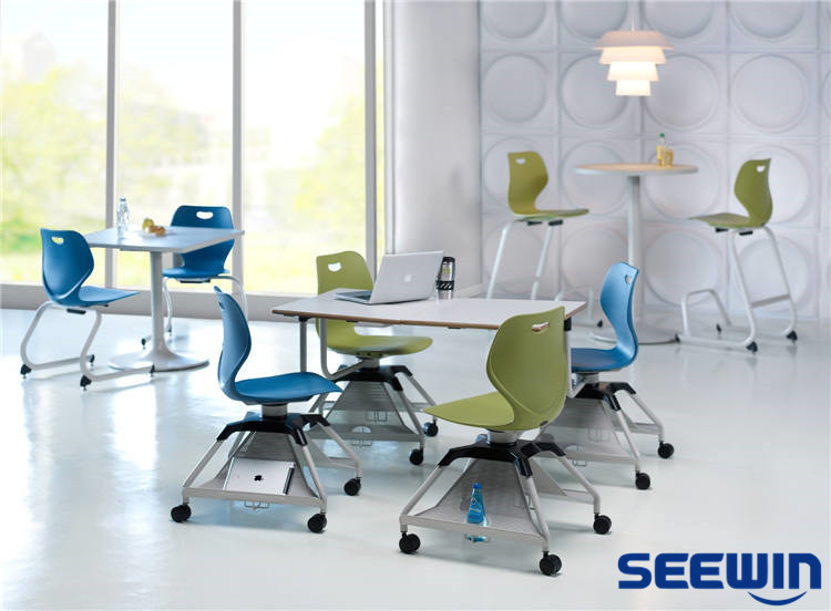 學生課桌椅